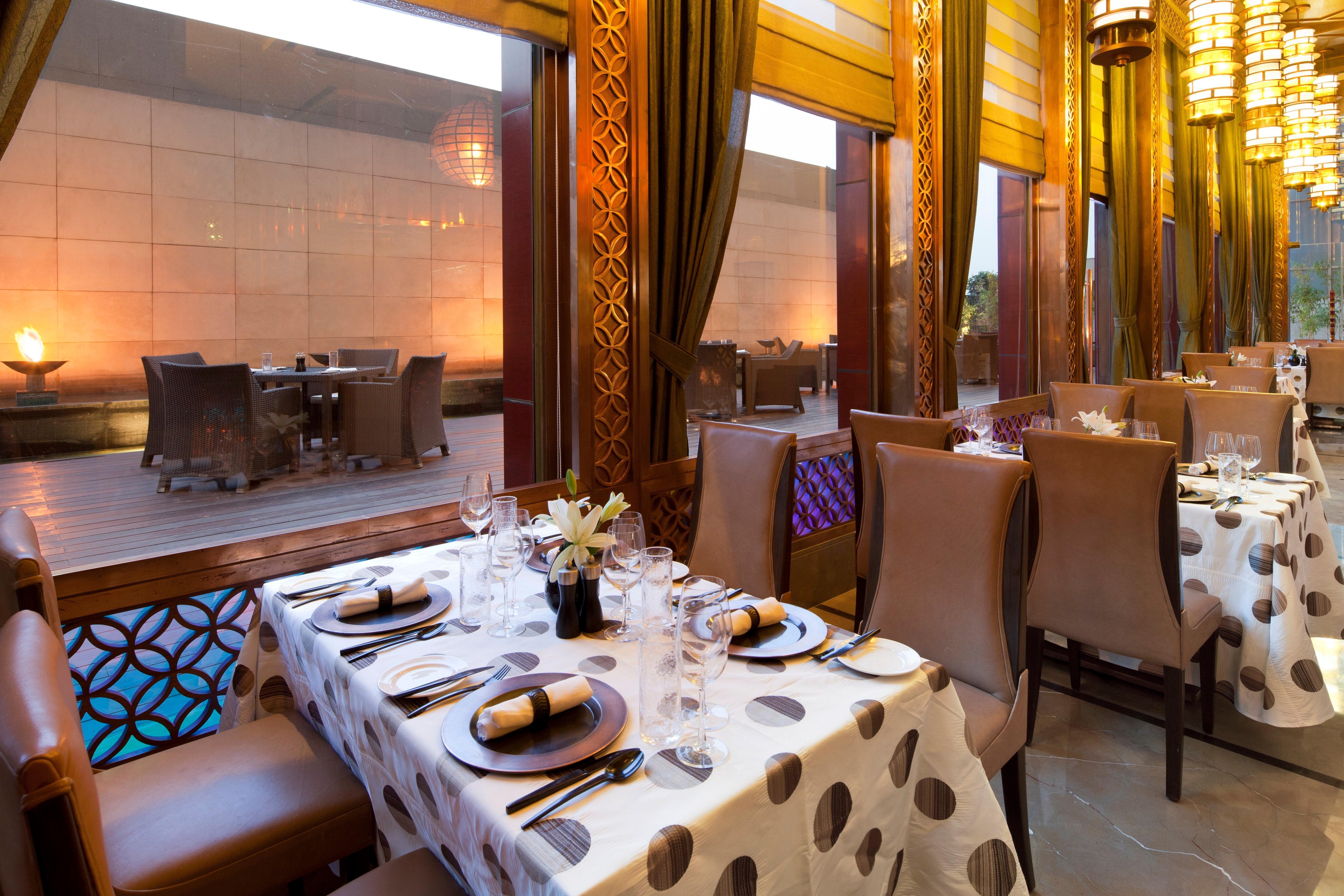 Отель Crowne Plaza New Delhi Okhla By Ihg Экстерьер фото The restaurant